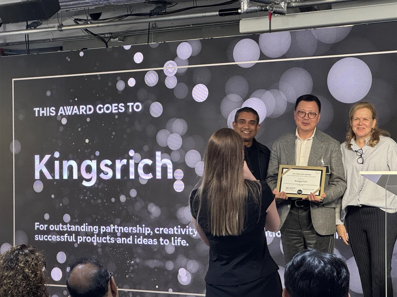 Kingsrich, M&S Supplier Summit 2026'da Co-Creation Award &Ouml;d&uuml;l&uuml;n&uuml; Aldı